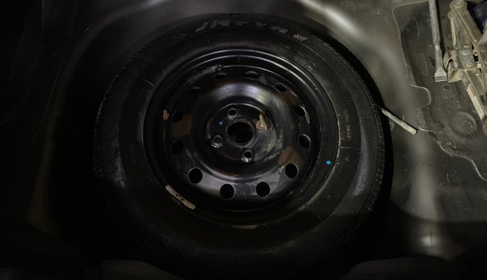 2014 Maruti Swift Dzire VXI, Petrol, Manual, 60,371 km, Spare Tyre