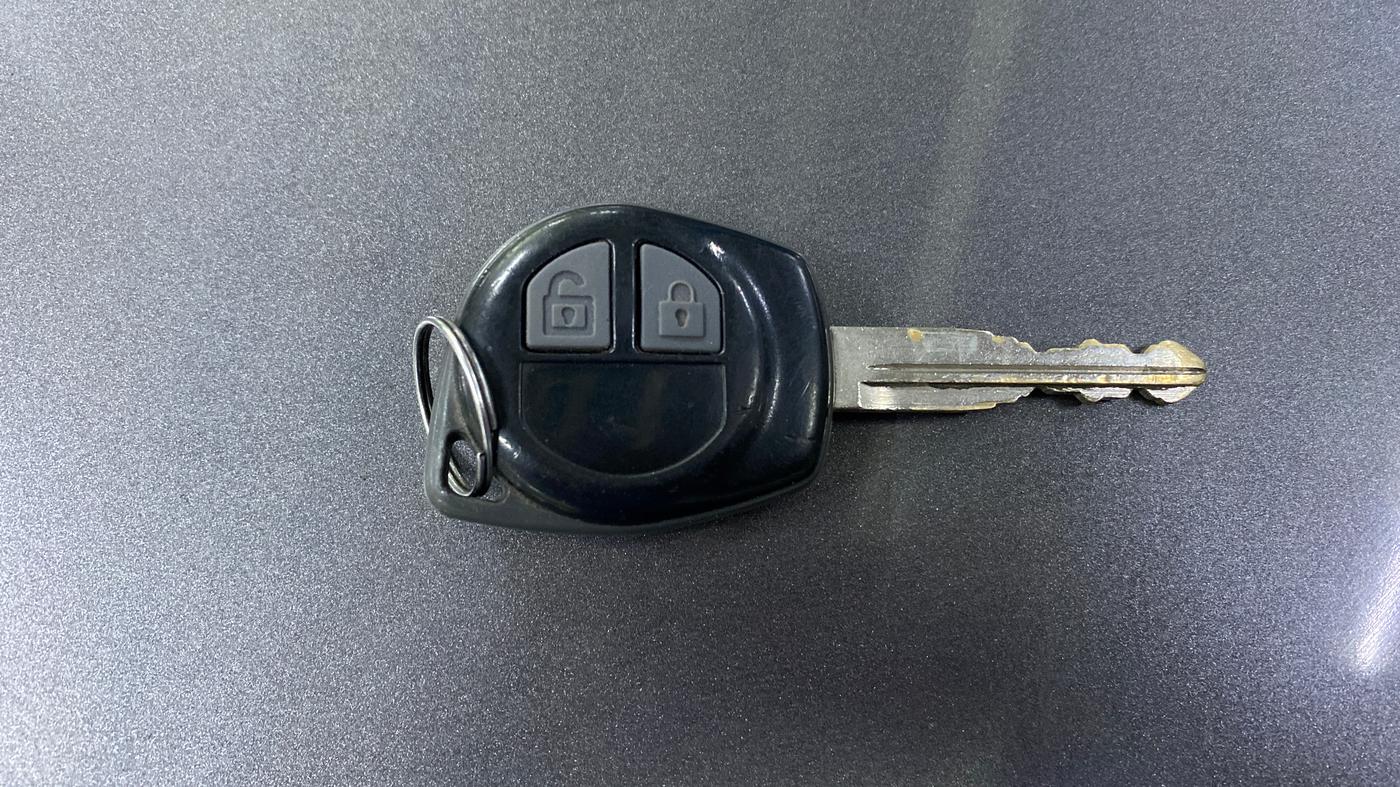 2014 Maruti Swift Dzire VXI, Petrol, Manual, 60,371 km, Key Close Up