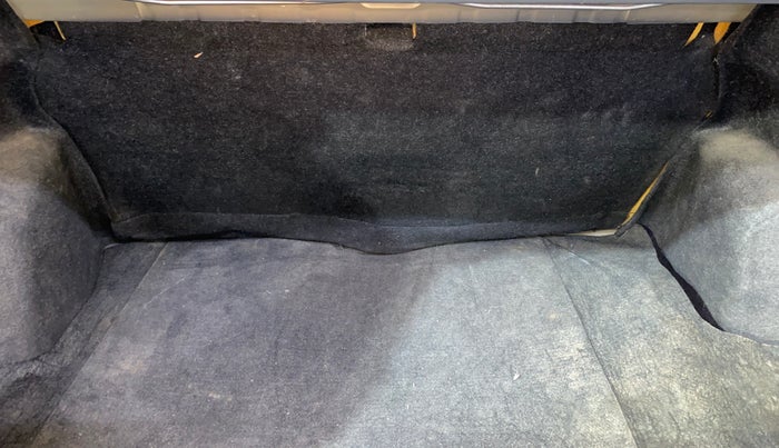 2014 Maruti Swift Dzire VXI, Petrol, Manual, 60,371 km, Boot Inside