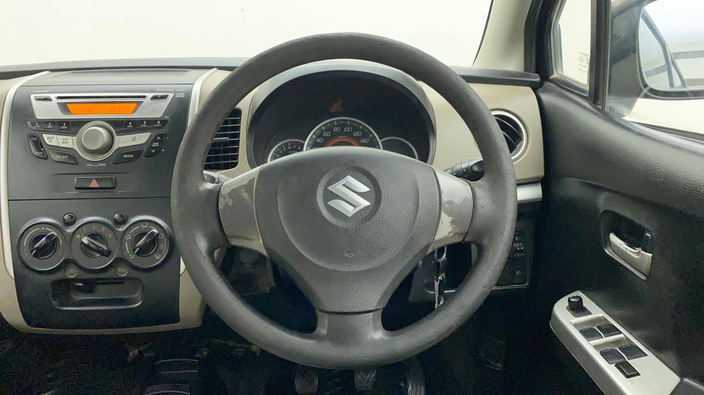 2014 Maruti Wagon R 1.0 VXI, Petrol, Manual, 97,752 km, Steering Wheel Close Up