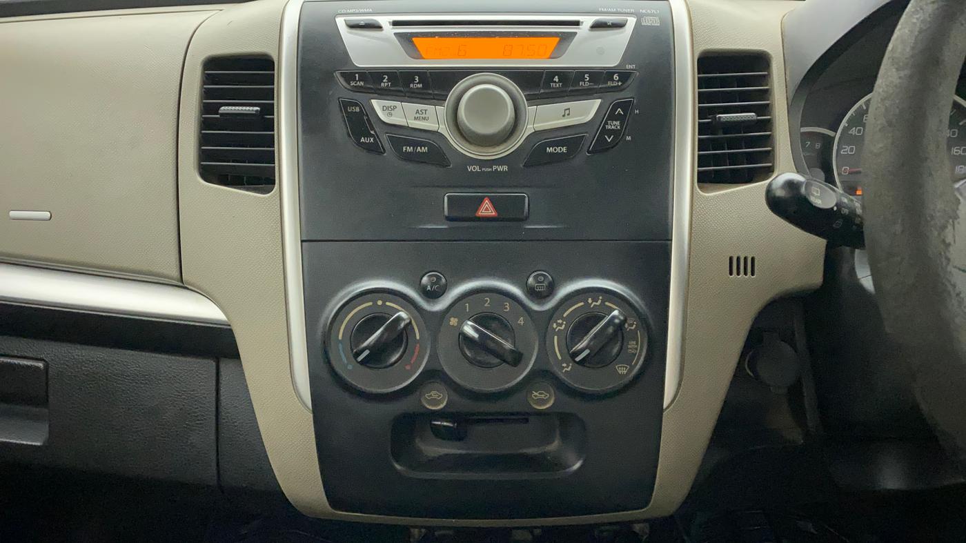 2014 Maruti Wagon R 1.0 VXI, Petrol, Manual, 97,752 km, Air Conditioner