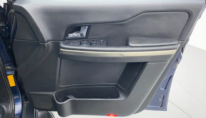 2018 Tata Hexa Varicor 400 XTA, Diesel, Automatic, 73,725 km, Driver Side Door Panels Control
