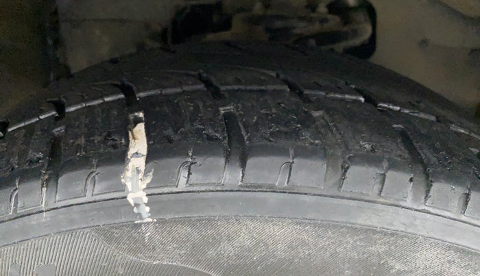 2018 Tata Hexa Varicor 400 XTA, Diesel, Automatic, 73,725 km, Right Front Tyre Tread