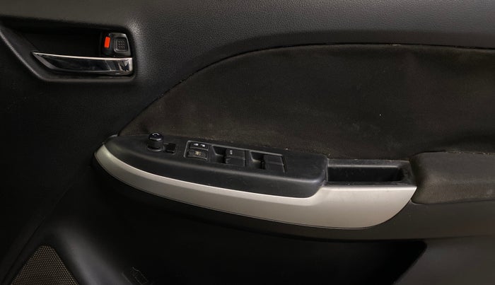 2017 Maruti Baleno ALPHA PETROL 1.2, Petrol, Manual, 33,581 km, Driver Side Door Panels Control