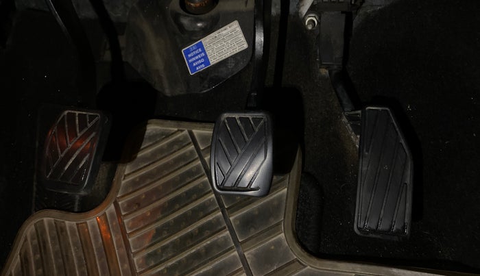 2017 Maruti Baleno ALPHA PETROL 1.2, Petrol, Manual, 33,581 km, Pedals