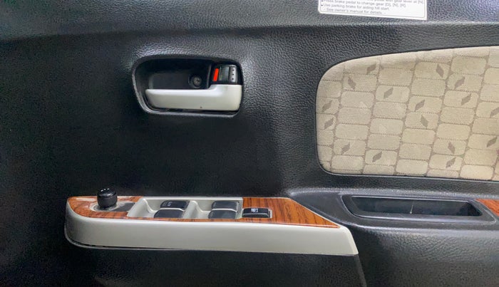 2016 Maruti Wagon R 1.0 VXI AMT, Petrol, Automatic, 80,046 km, Driver Side Door Panels Control