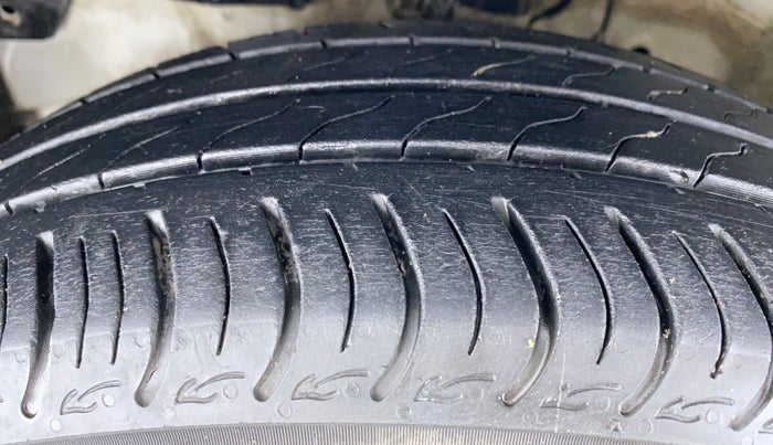 2015 Honda City S MT DIESEL, Diesel, Manual, 71,668 km, Left Front Tyre Tread