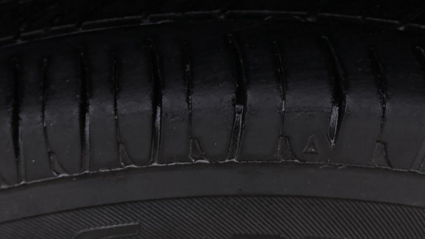 2016 Renault Kwid RXT 0.8, Petrol, Manual, 87,962 km, Left Rear Tyre Tread