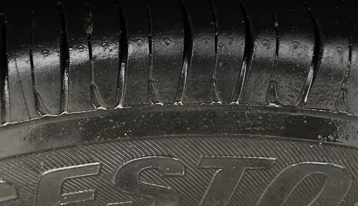 2016 Renault Kwid RXT 0.8, Petrol, Manual, 87,962 km, Right Rear Tyre Tread
