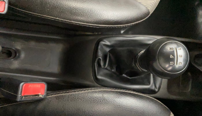 2012 Hyundai Eon MAGNA +, Petrol, Manual, 1,10,019 km, Gear Lever