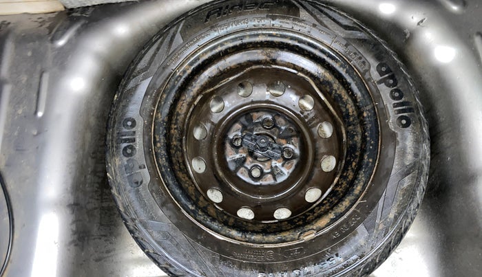 2012 Hyundai Eon MAGNA +, Petrol, Manual, 1,10,019 km, Spare Tyre