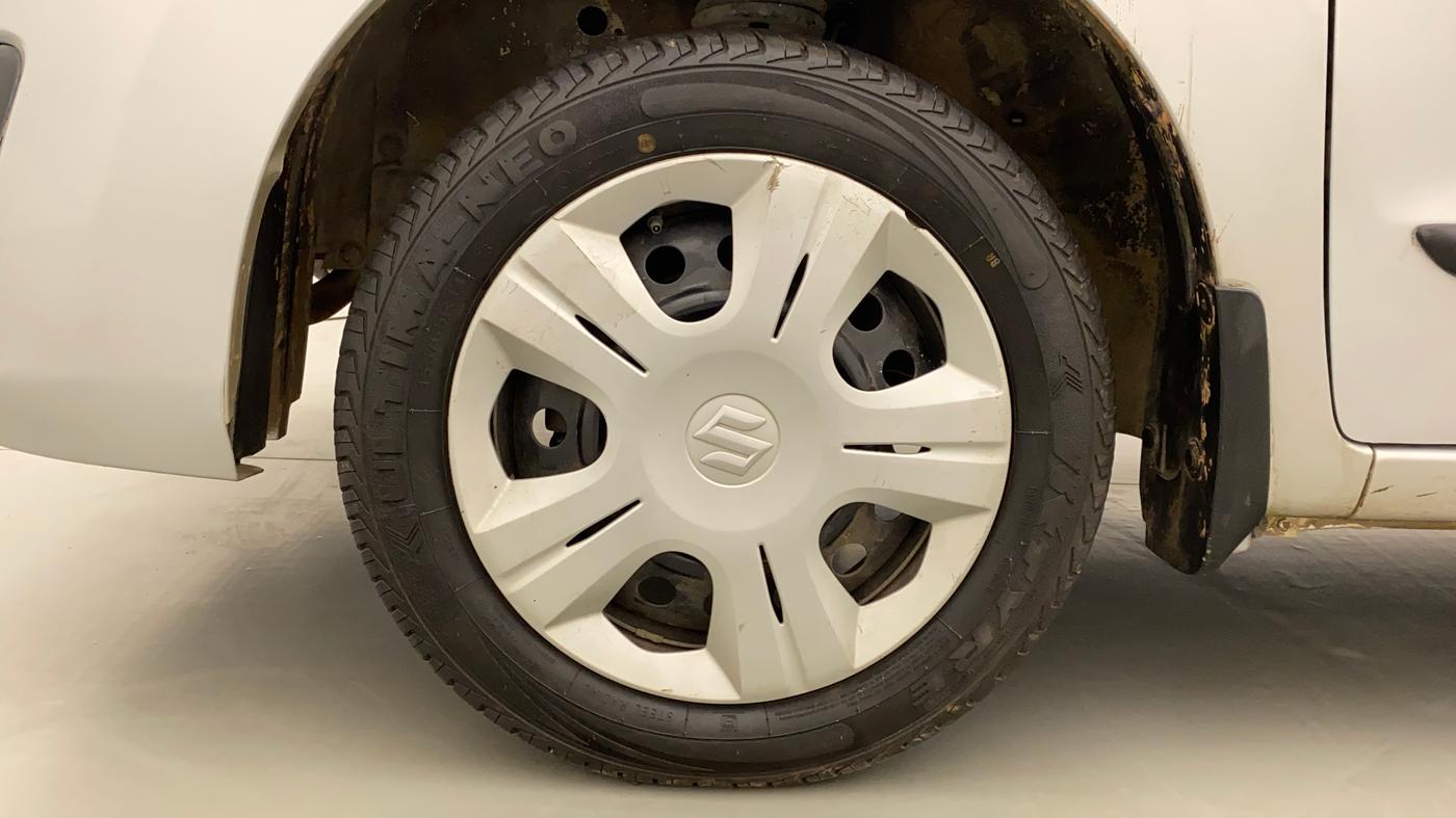2017 Maruti Wagon R 1.0 VXI AMT, Petrol, Automatic, 52,474 km, Left Front Wheel