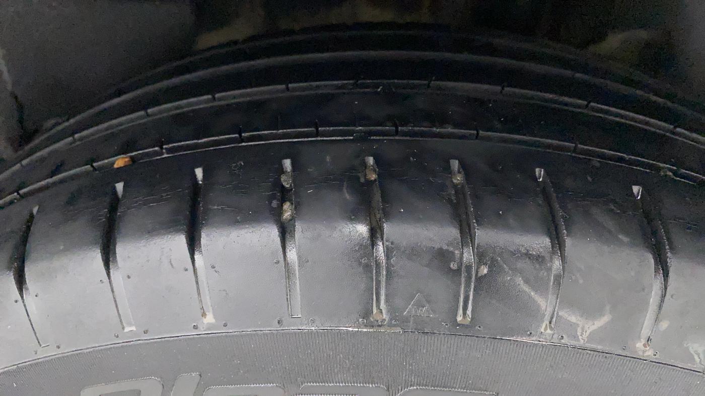 2018 Maruti Swift ZXI AMT, Petrol, Automatic, 29,881 km, Left Rear Tyre Tread