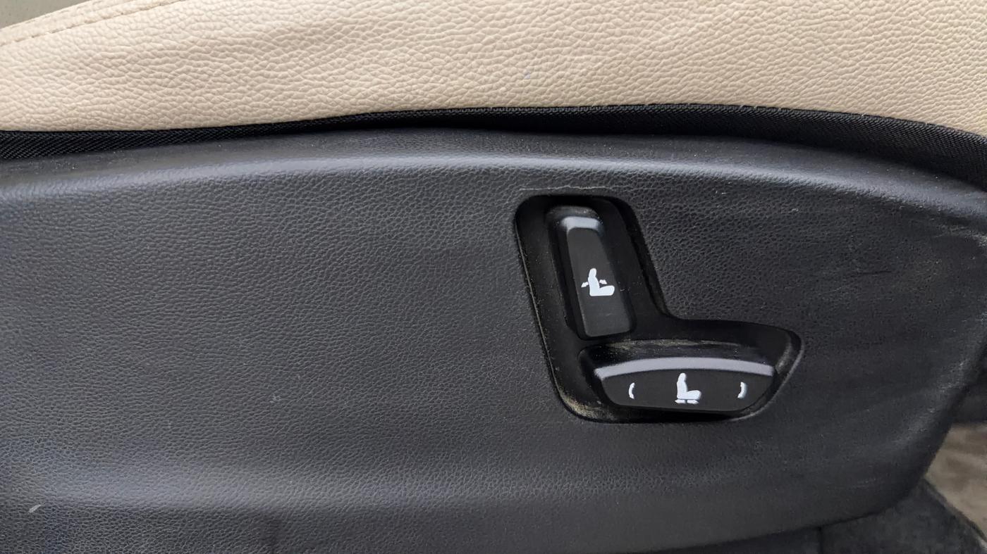 2023 MG HECTOR SHARP PRO 1.5 PETROL TURBO CVT PETROL, Petrol, Automatic, 38,456 km, Driver Side Adjustment Panel