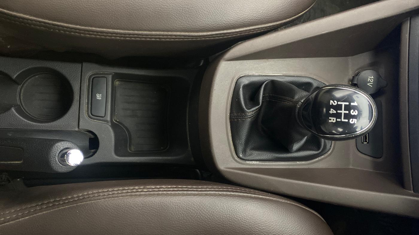 2019 Ford FREESTYLE TITANIUM 1.2 PETROL, Petrol, Manual, 47,124 km, Gear Lever