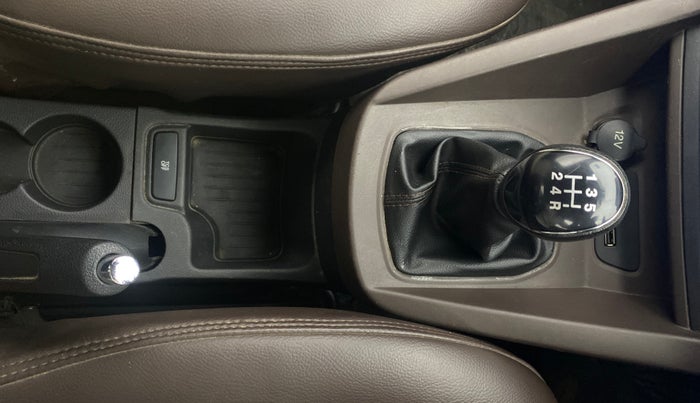 2019 Ford FREESTYLE TITANIUM 1.2 PETROL, Petrol, Manual, 47,124 km, Gear Lever