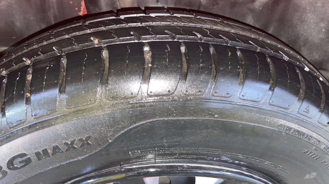 2018 Maruti Swift VXI, Petrol, Manual, 73,349 km, Right Rear Tyre Tread