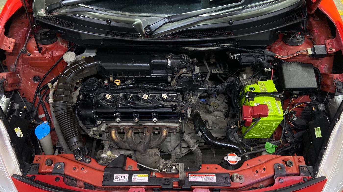 2018 Maruti Swift VXI, Petrol, Manual, 73,349 km, Engine View