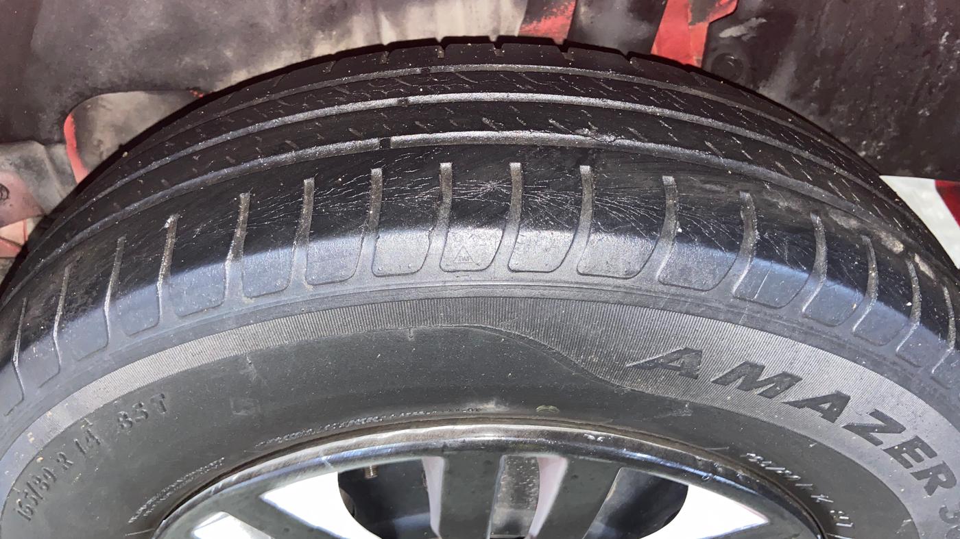 2018 Maruti Swift VXI, Petrol, Manual, 73,349 km, Left Rear Tyre Tread