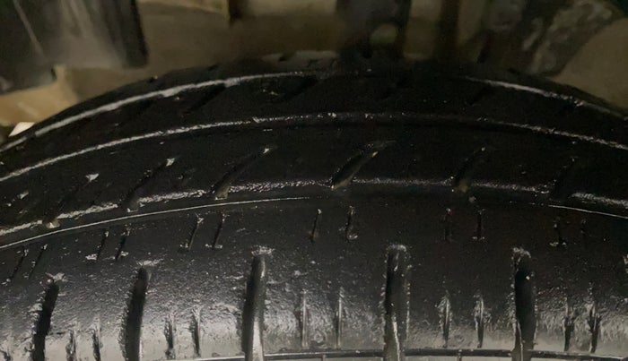 2018 Renault Kwid RXL 1.0, Petrol, Manual, 21,483 km, Left Front Tyre Tread