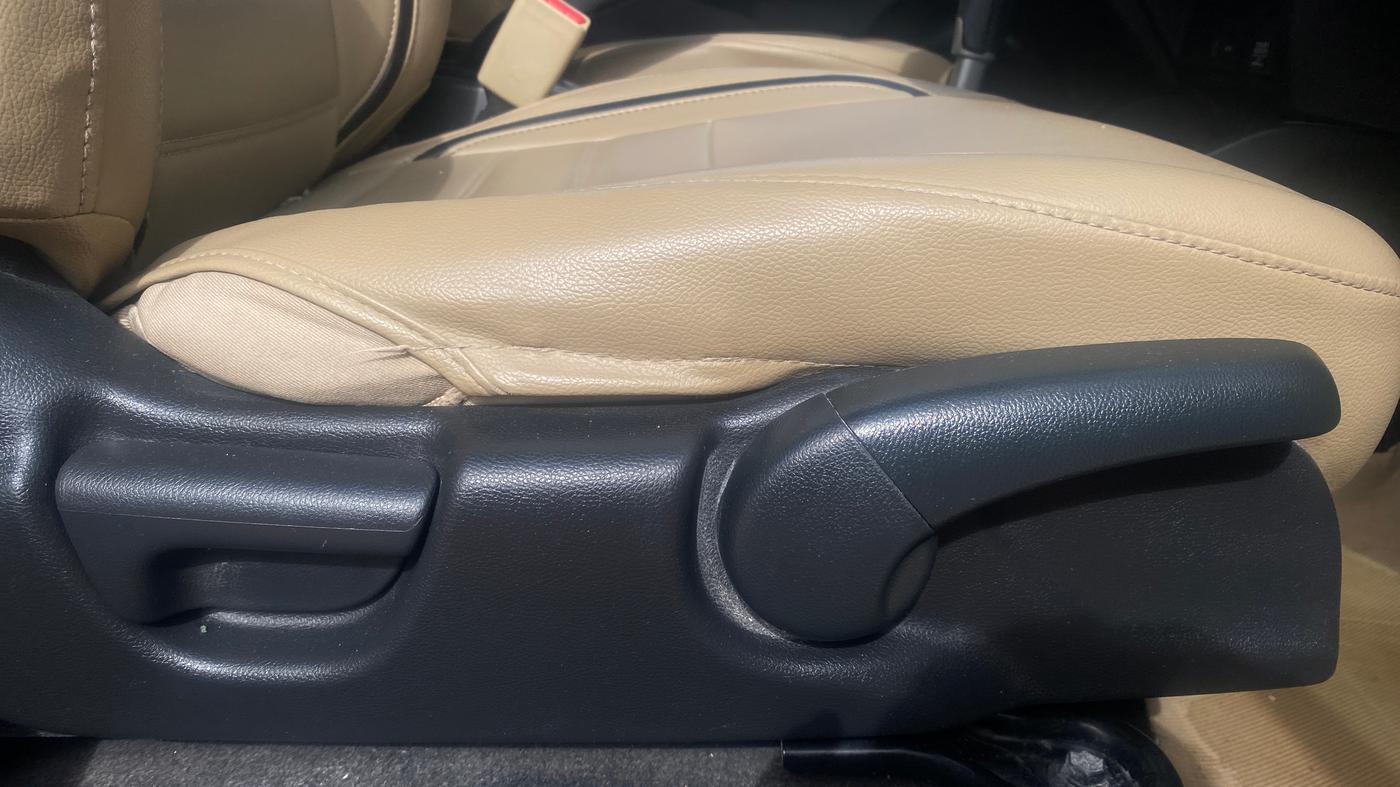 2017 Honda Jazz 1.2L I-VTEC V AT, Petrol, Automatic, 80,493 km, Driver Side Adjustment Panel