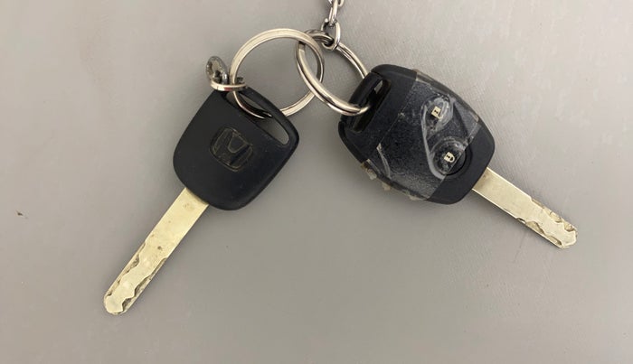 2013 Honda Brio S MT, Petrol, Manual, 53,285 km, Key Close Up