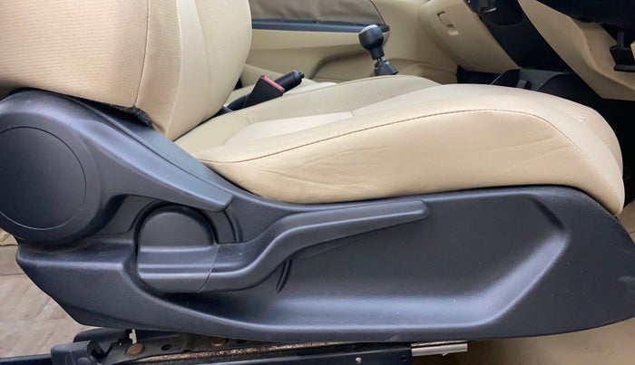 2019 Honda Amaze 1.2L I-VTEC S, Petrol, Manual, 1,12,040 km, Driver Side Adjustment Panel