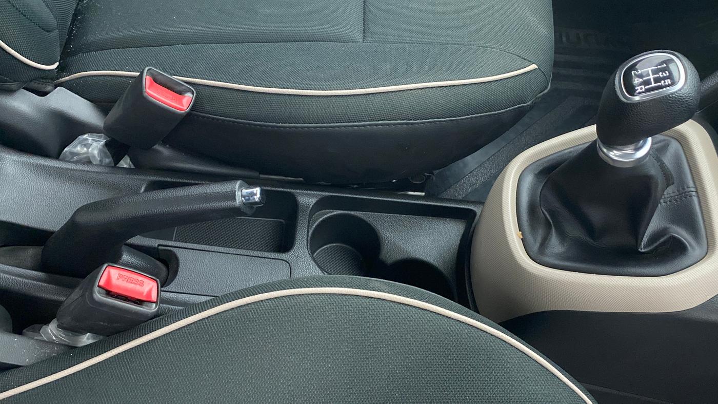 2019 Hyundai Grand i10 SPORTZ 1.2 KAPPA VTVT, Petrol, Manual, 3,745 km, Gear Lever