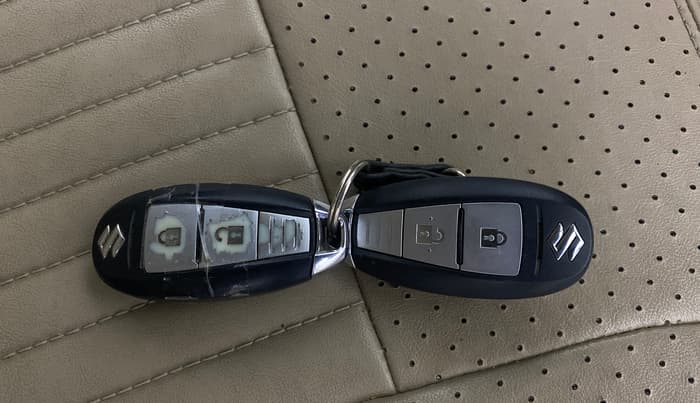 2016 Maruti Ertiga ZXI+, Petrol, Manual, 85,252 km, Key Close Up