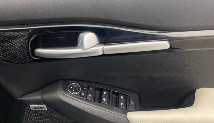 2024 KIA SELTOS  GTX Plus 1.5 Turbo Petrol DCT, Petrol, Automatic, 10,389 km, Driver Side Door Panels Control