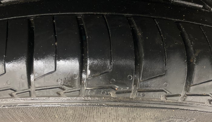 2024 KIA SELTOS  GTX Plus 1.5 Turbo Petrol DCT, Petrol, Automatic, 10,389 km, Left Rear Tyre Tread