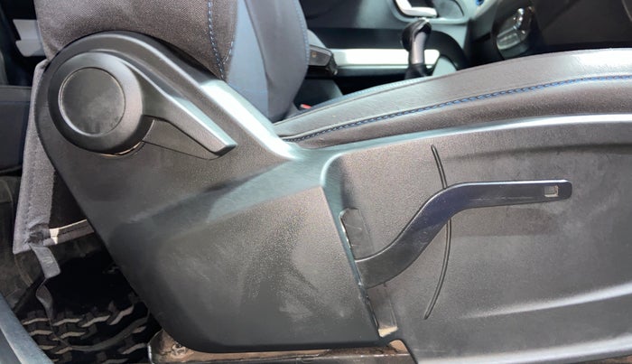 2022 Tata PUNCH CREATIVE  MT, Petrol, Manual, 86,375 km, Driver Side Adjustment Panel