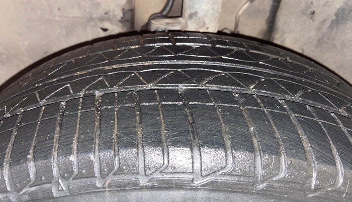 2022 Tata PUNCH CREATIVE  MT, Petrol, Manual, 86,375 km, Left Front Tyre Tread