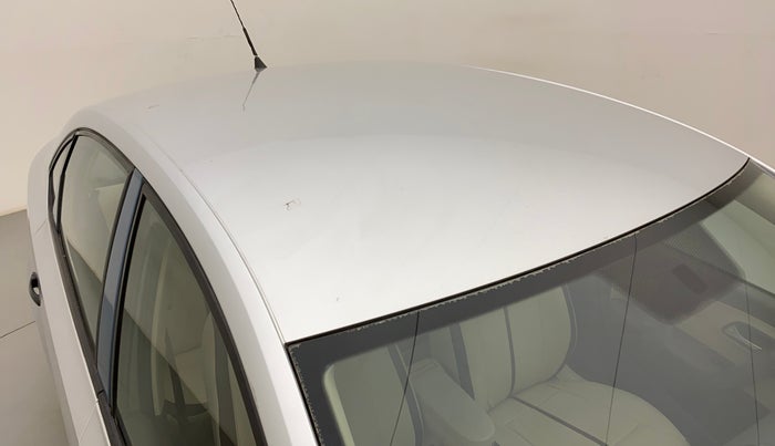 2012 Volkswagen Vento TRENDLINE 1.6, Petrol, Manual, 1,21,003 km, Roof