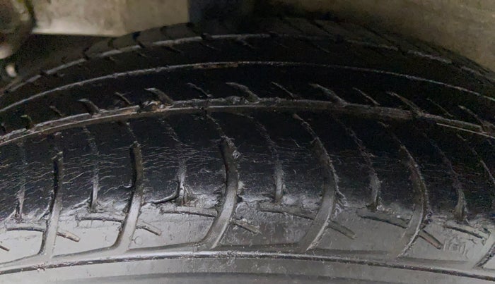 2015 Maruti Celerio VXI AGS, Petrol, Automatic, 42,388 km, Right Rear Tyre Tread