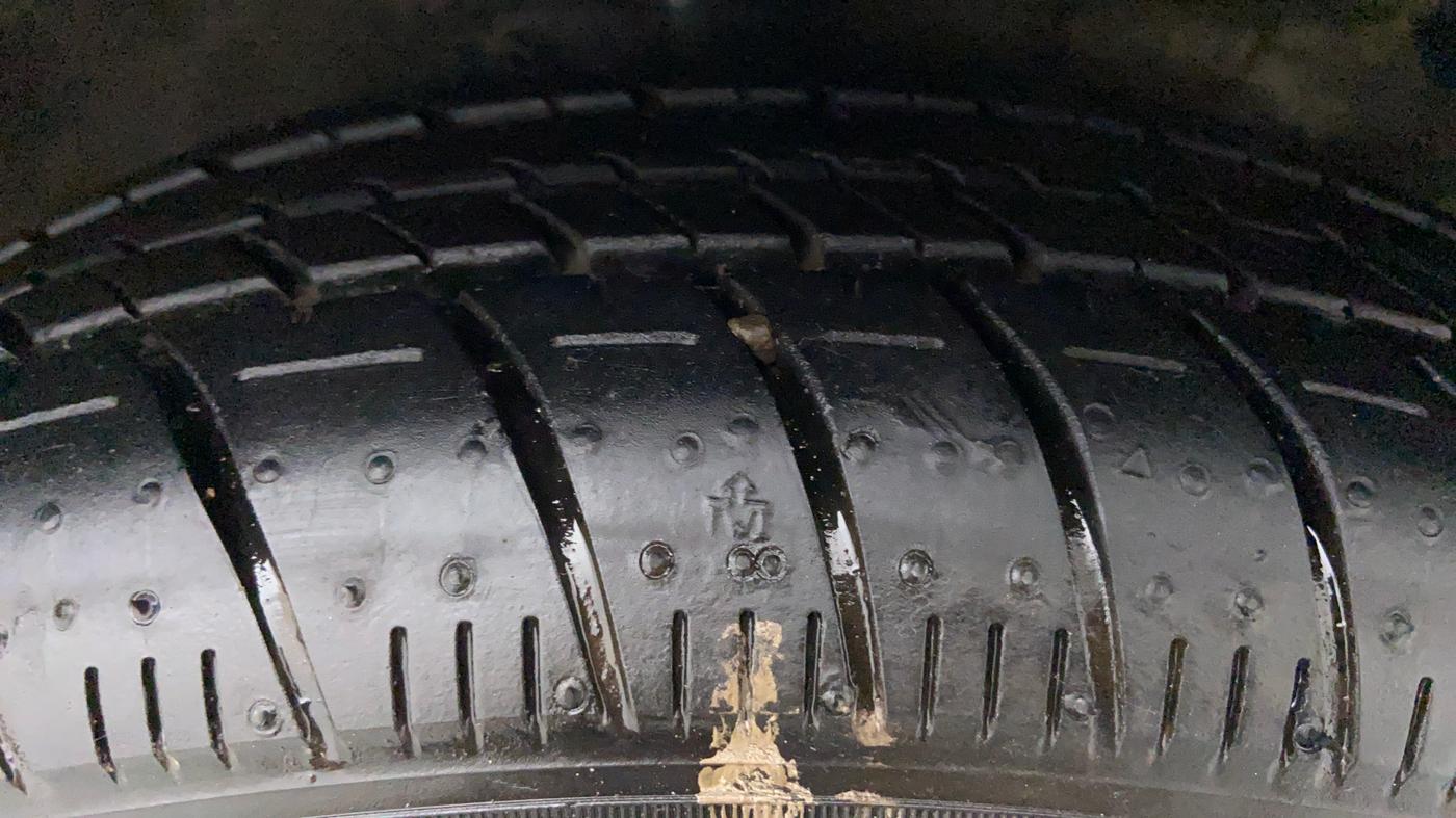 2015 Maruti Celerio VXI AGS, Petrol, Automatic, 42,388 km, Right Front Tyre Tread