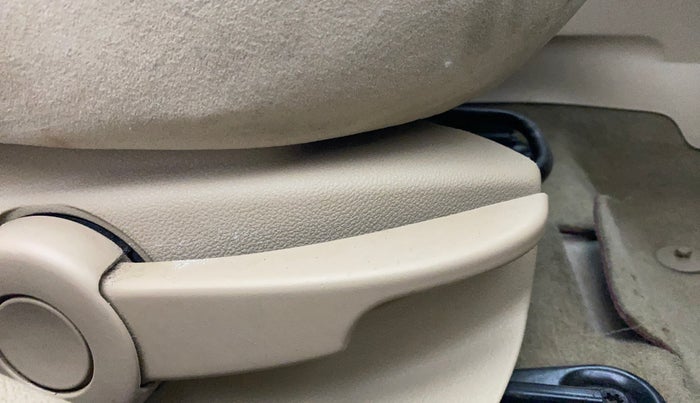 2014 Ford Classic 1.4 TITANIUM DIESEL, Diesel, Manual, 85,337 km, Driver Side Adjustment Panel