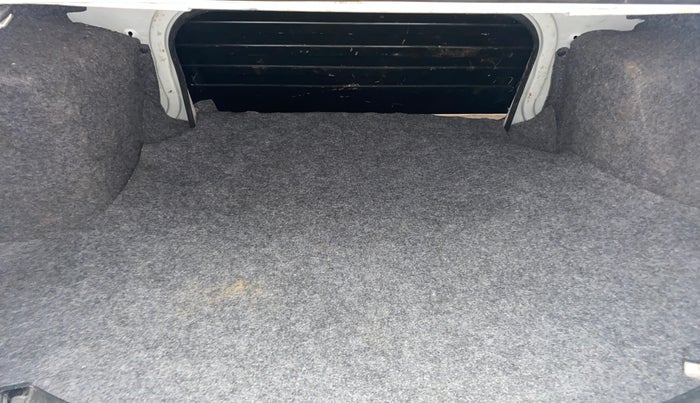 2014 Ford Classic 1.4 TITANIUM DIESEL, Diesel, Manual, 85,337 km, Boot Inside