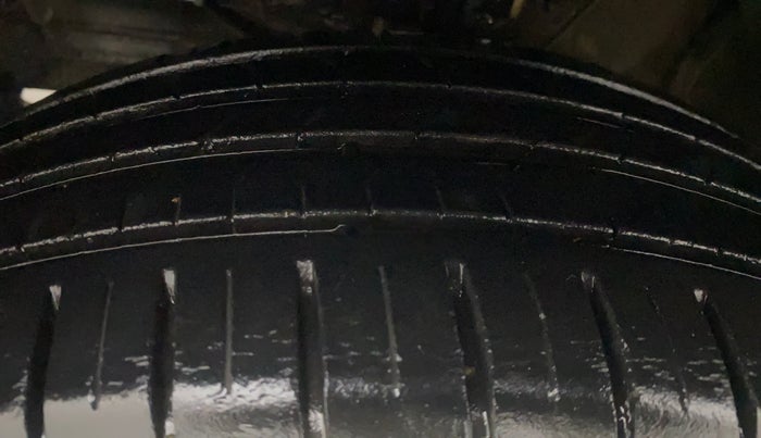 2021 Maruti Baleno ZETA PETROL 1.2, Petrol, Manual, 19,043 km, Left Front Tyre Tread