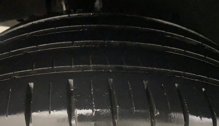 2021 Maruti Baleno ZETA PETROL 1.2, Petrol, Manual, 19,043 km, Right Rear Tyre Tread