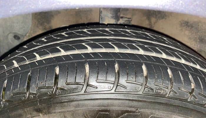 2018 Hyundai Grand i10 MAGNA 1.2 KAPPA VTVT, Petrol, Manual, 45,296 km, Left Front Tyre Tread