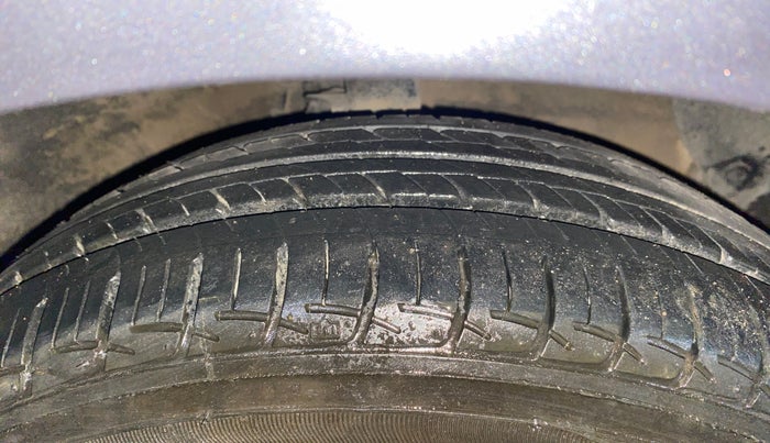 2018 Hyundai Grand i10 MAGNA 1.2 KAPPA VTVT, Petrol, Manual, 45,296 km, Right Front Tyre Tread