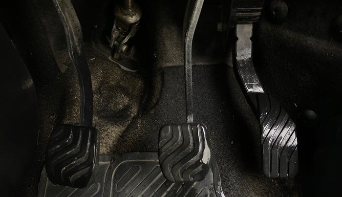 2022 Nissan MAGNITE XL, Petrol, Manual, 71,144 km, Pedals