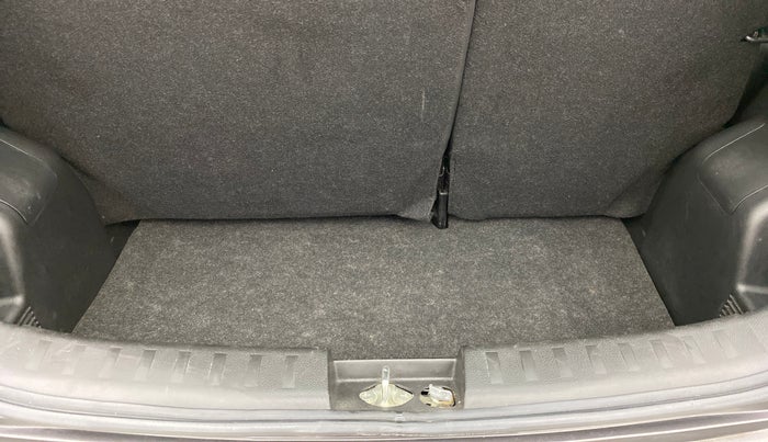 2015 Maruti Swift VXI, Petrol, Manual, 33,509 km, Boot Inside