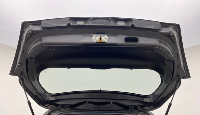2015 Maruti Swift VXI, Petrol, Manual, 33,509 km, Boot Door Open