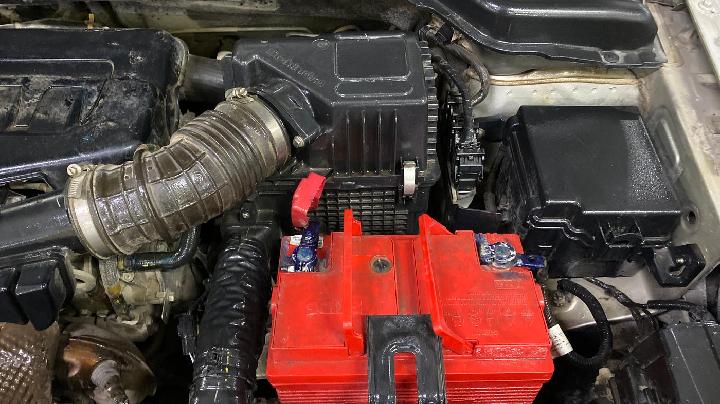 2019 Mahindra XUV300 W8 (O) 1.2 PETROL, Petrol, Manual, 80,379 km, Engine View - Left