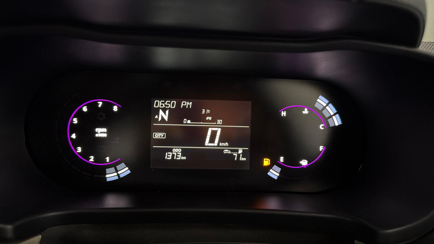 2025 Tata ALTROZ Creative Petrol 5AMT, Petrol, Automatic, 1,371 km, Odometer Image