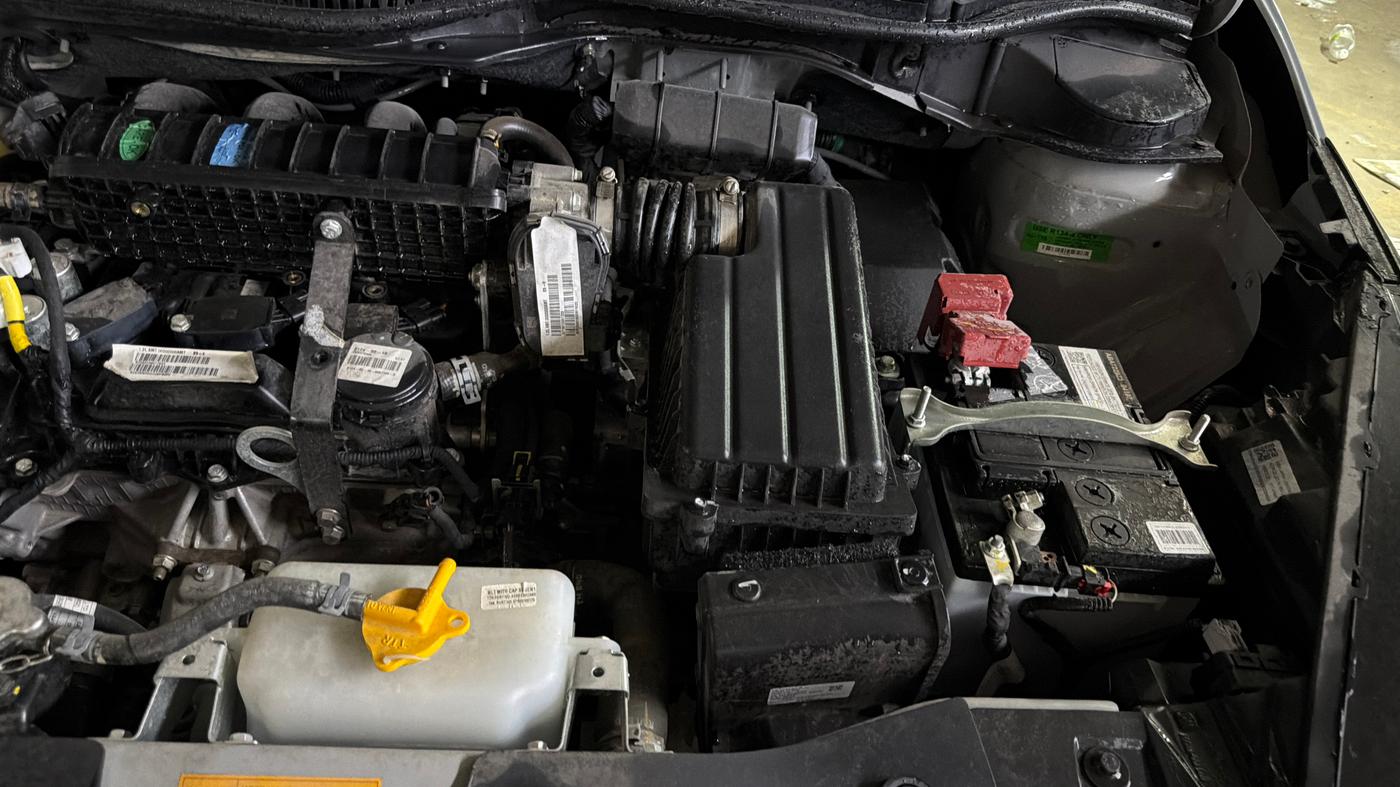 2025 Tata ALTROZ Creative Petrol 5AMT, Petrol, Automatic, 1,371 km, Engine View - Left