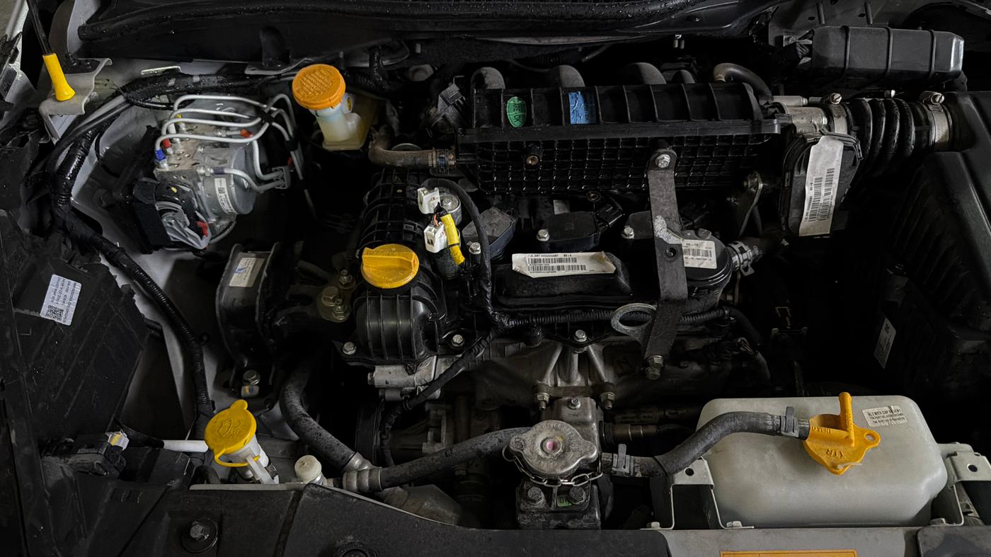 2025 Tata ALTROZ Creative Petrol 5AMT, Petrol, Automatic, 1,371 km, Engine View - Right