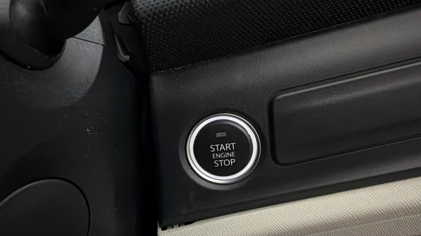 2025 Tata ALTROZ Creative Petrol 5AMT, Petrol, Automatic, 1,371 km, Keyless Start/ Stop Button